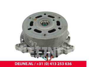 Volvo EX30 Fan motor O297021 photo 2