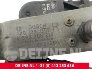 Volvo XC70 Headlight washer motor O297054 photo 3