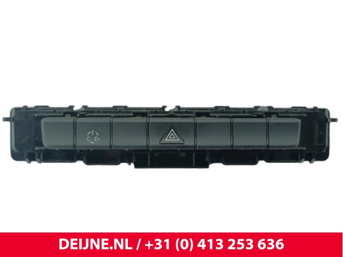 Mercedes eVito Panikbeleuchtung Schalter O297056