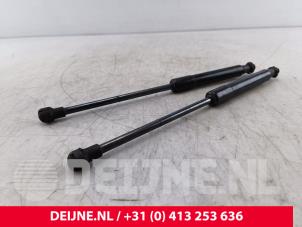 Renault Trafic Set of bonnet gas struts O297062 photo 3