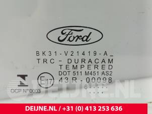 Ford Transit Driehoeks Ruit links-voor O297094 foto 3