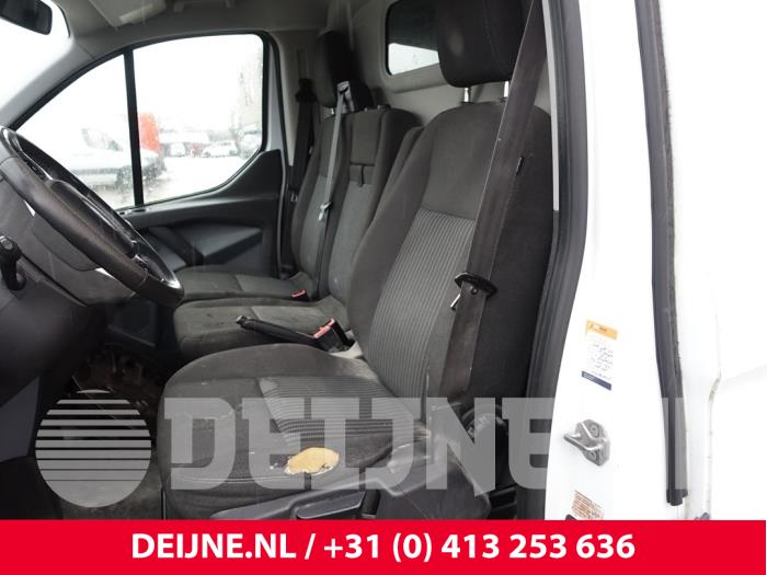Ford Transit Custom Sitz links O297150