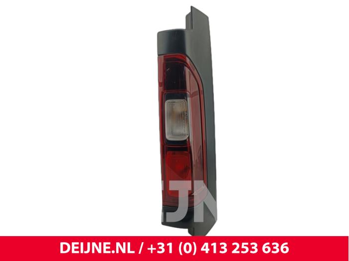 Opel Vivaro Taillight, right O297166