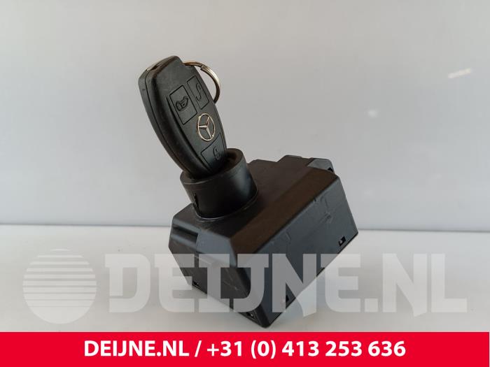 Mercedes Vito Zündschloss+Schlüssel O297178