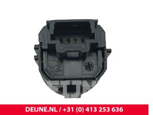 Nissan Townstar Start/stop switch O297179 photo 2