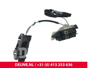 Toyota Pro-Ace City Deurslot Mechaniek 2Deurs links O297299 foto 3
