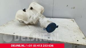 Volkswagen Crafter Scheibensprühertank vorne O297411 foto 2