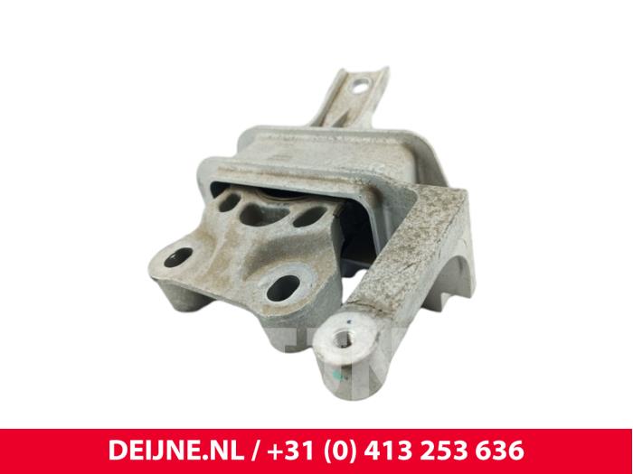 Gebruikte Motorsteun MG ZS 1.0 T-GDI 12V Prijs € 84,70 Inclusief btw aangeboden door van Deijne Onderdelen Uden B.V.