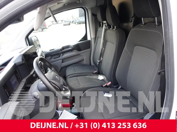 Ford Transit Custom Stoel links O297521