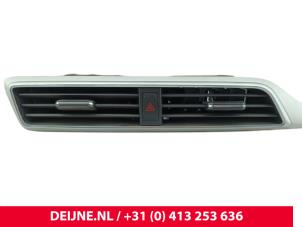 MG ZS Dashboard vent O297538 photo 3