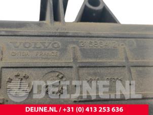 Volvo V40 Intercooler Rohr O297659 foto 3
