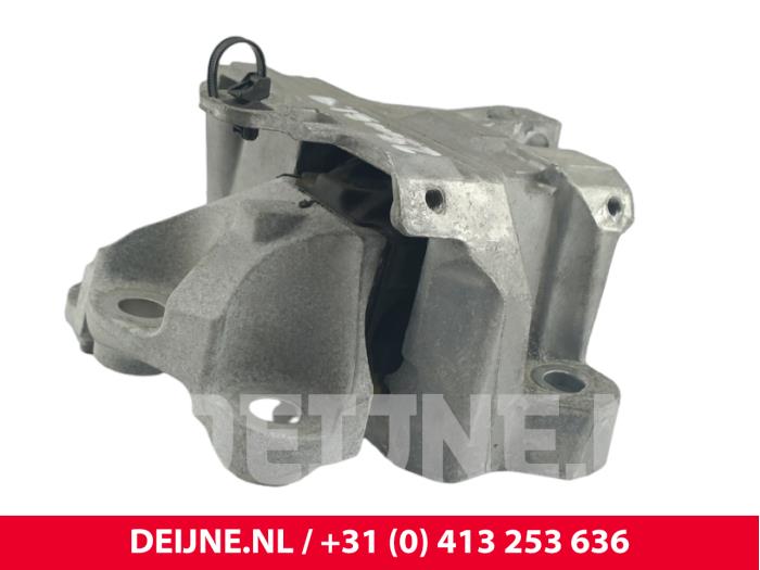 Volvo XC40 Motorsteun O297671