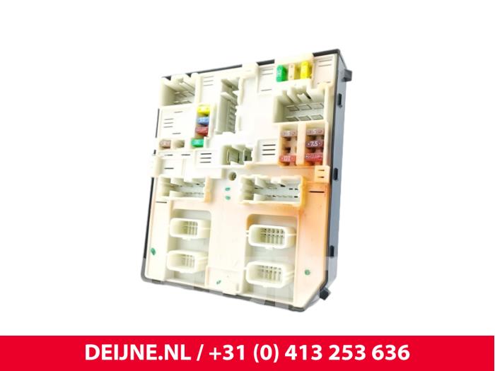 Gebruikte BCM Opel Movano 2.3 CDTi 16V FWD Prijs € 242,00 Inclusief btw aangeboden door van Deijne Onderdelen Uden B.V.