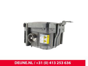 Volvo XC40 Start/stop capacitor O297766 photo 2