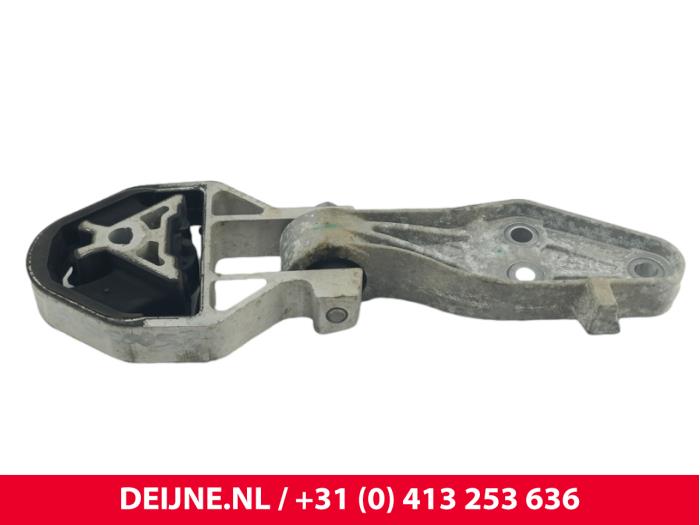 Volvo XC40 Motorsteun O297779