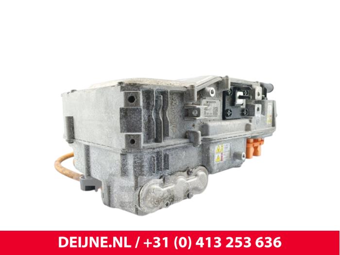 Volvo XC40 Inverter (Hybrid) O297806