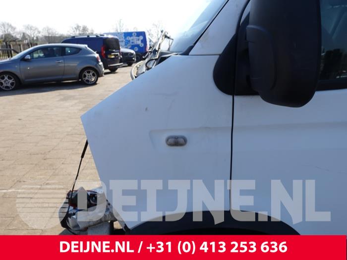 Renault Master Kotflügel links vorne O297842