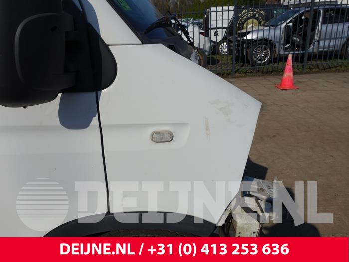 Renault Master Kotflügel rechts vorne O297843