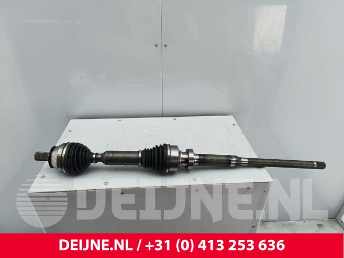 Nieuwe Aandrijfas rechts-voor Volvo XC70 Prijs € 254,10 Inclusief btw aangeboden door van Deijne Onderdelen Uden B.V.