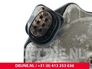 Volkswagen Tiguan Throttle body O298035 photo 4