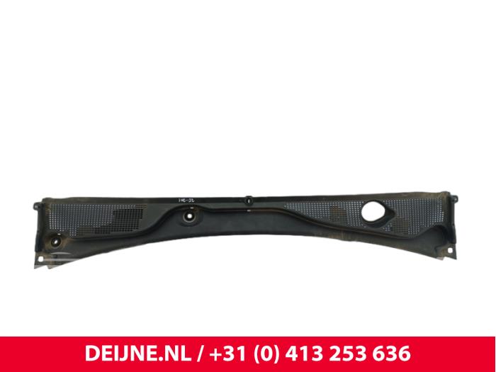 Renault Express Cowl top grille O298101