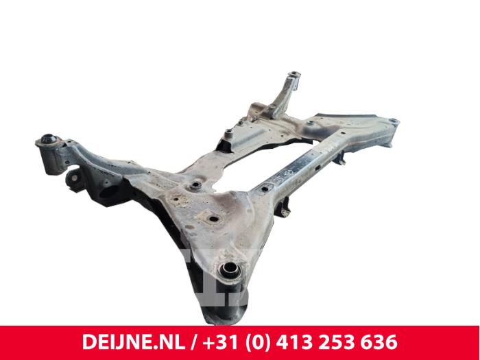 Gebruikte Subframe Mercedes Sprinter 3t (910.6) 211 CDI 2.1 D FWD Prijs € 363,00 Inclusief btw aangeboden door van Deijne Onderdelen Uden B.V.