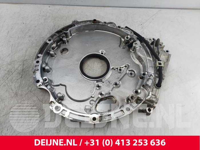 Gebruikte Distributiedeksel Mercedes Sprinter 3,5t (910.0/910.1/907.1/907.2) 314 CDI 2.1 D FWD Prijs € 145,20 Inclusief btw aangeboden door van Deijne Onderdelen Uden B.V.