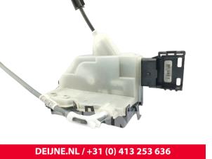 Toyota Pro-Ace City Deurslot Mechaniek 2Deurs rechts O298318 foto 2