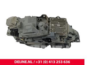 Volvo V90 Koplamp links O298404 foto 3