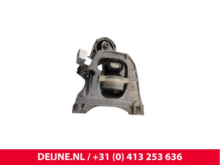 Gebruikte Motorsteun Opel Vivaro 2.0 CDTI 122 Prijs € 36,30 Inclusief btw aangeboden door van Deijne Onderdelen Uden B.V.