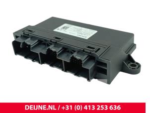 Volvo EX30 Central door locking module O298616 photo 2