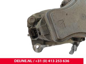 Ford Transit Remklauw (Tang) links-achter O298644 foto 3