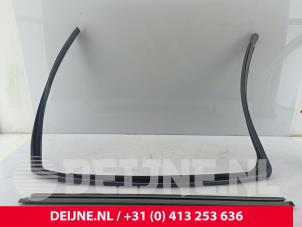 Mercedes Vito Türgummi 2-türig rechts O298690 foto 2