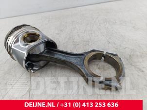 Mercedes Sprinter Connecting rod O298711 photo 2