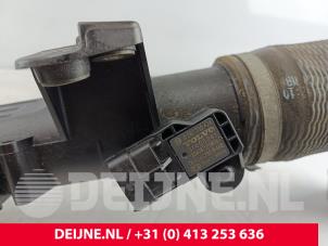 Volvo V90 Intercooler Rohr O298870 foto 2