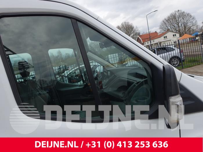 Ford Transit Dreieckfenster rechts vorne O298968