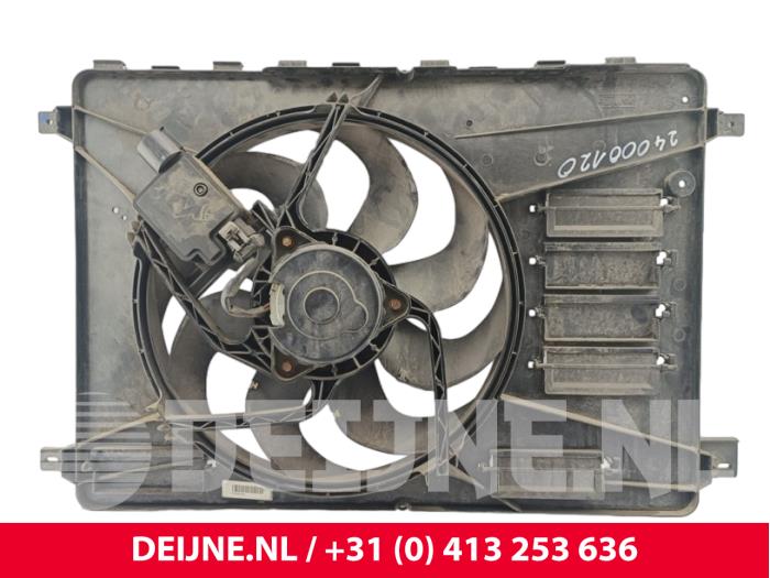 Volvo V60 Kühlgebläse O299042