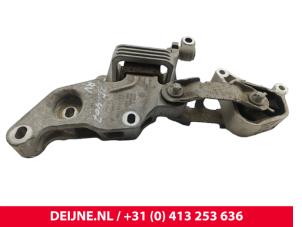 Mercedes eVito Motorsteun O299051 foto 2