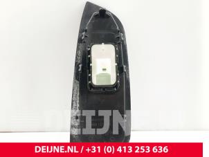 Mercedes Vito Electric window switch O299087 photo 3