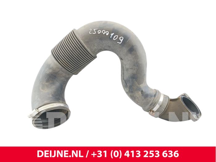 Iveco New Daily Ansaugschlauch Luft O299166