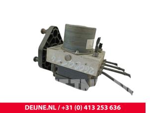 Mercedes Sprinter ABS Pumpe O299115 foto 2
