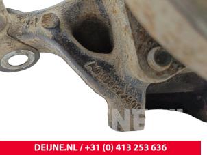 Mercedes Sprinter Achsschenkel rechts vorne O299142 foto 2