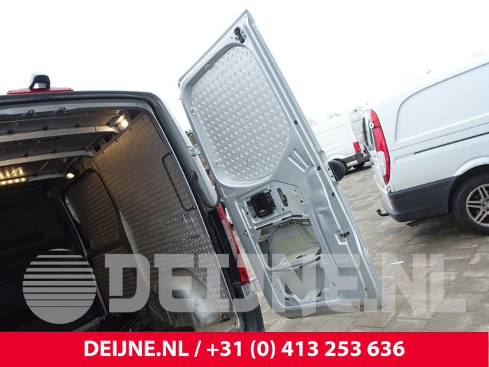 Mercedes Sprinter Hecktür Bus-Lieferwagen O299119