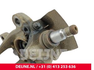 Mercedes Sprinter Achsschenkel links vorne O299141 foto 2