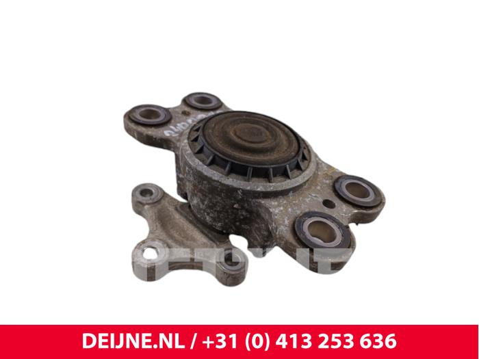 Gebruikte Motorrubber Volvo V60 I (FW/GW) 1.6 DRIVe Prijs € 40,00 Margeregeling aangeboden door van Deijne Onderdelen Uden B.V.