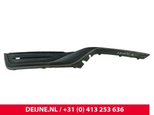 Volvo V60 Front bumper, right-side component O299341 photo 3
