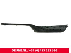Volvo V60 Front bumper, right-side component O299341 photo 2