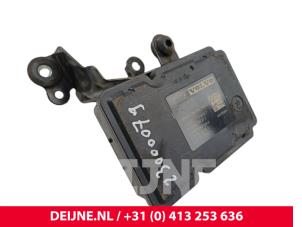 Volvo XC60 ABS pump O299343 photo 2