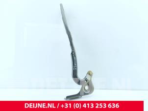 Citroen Berlingo Bonnet Hinge O299351 photo 2