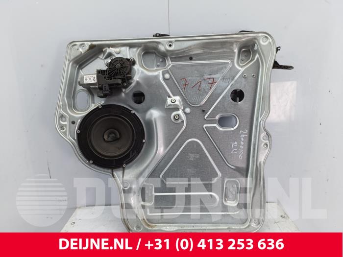 Volkswagen Transporter Fenstermechanik 2-türig rechts vorne O299472